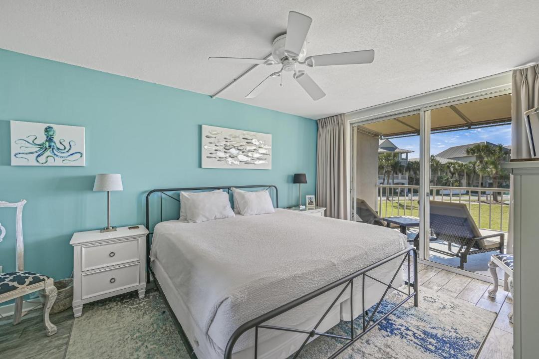 Photo of Bedroom in Holiday Isle