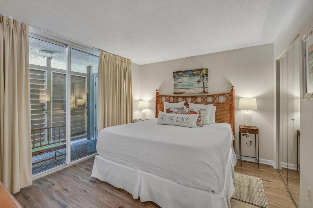 Photo of Bedroom in Holiday Isle