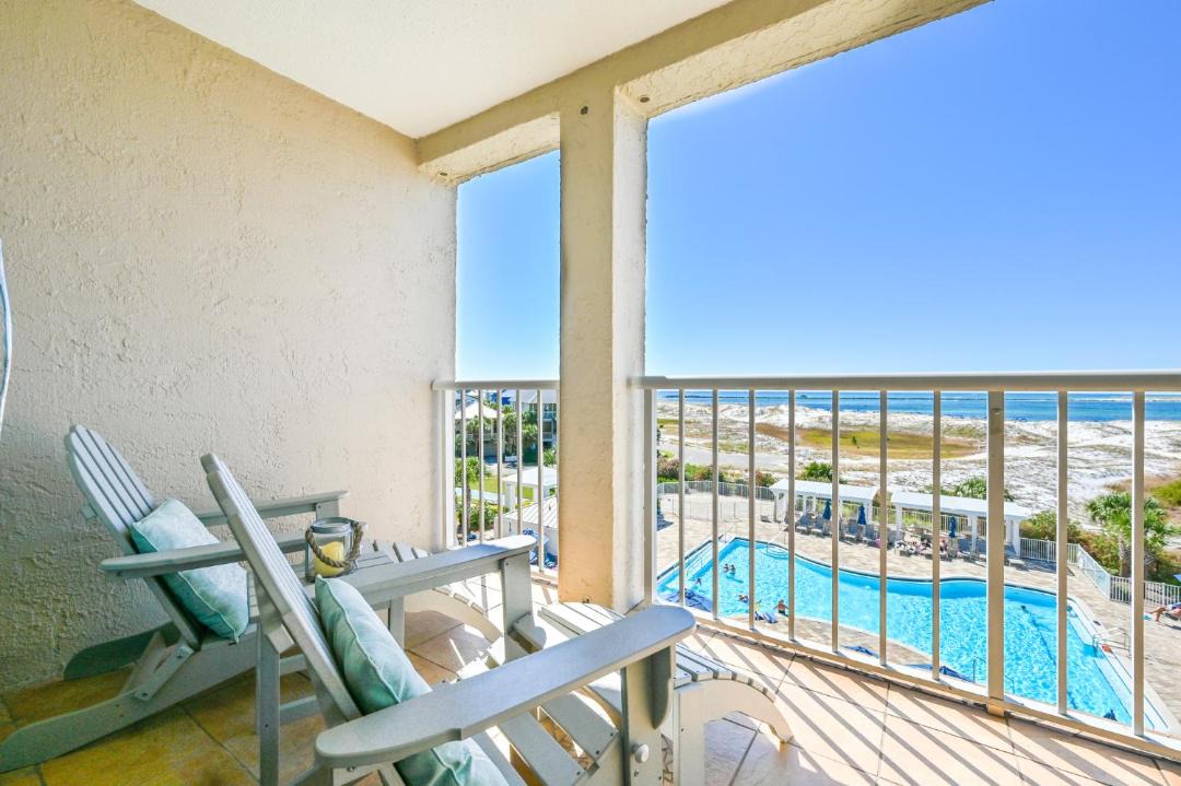 Photo of Patio Balcony in Holiday Isle