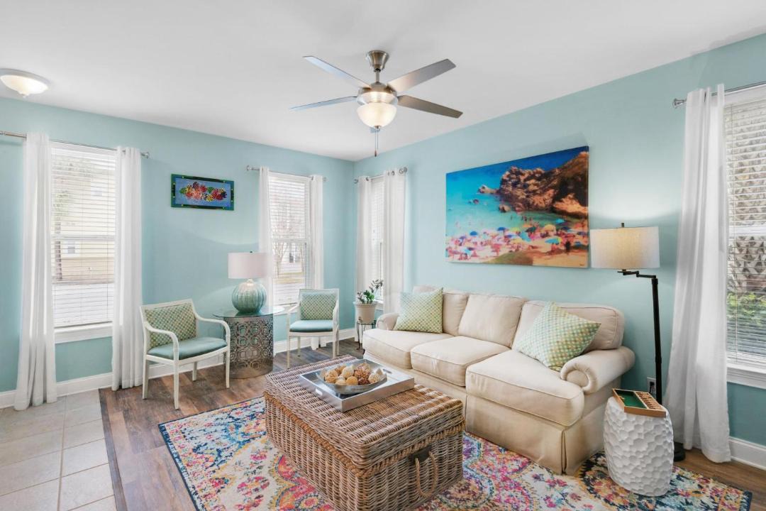 Photo of Livingroom in Dune Allen Beach