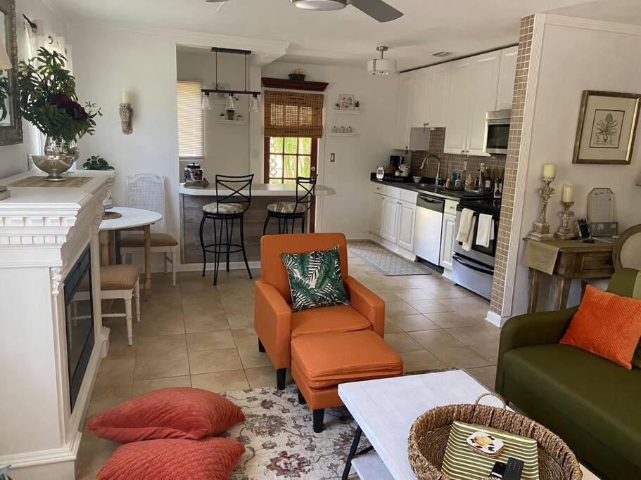 Photo of Livingroom in West Palm Beach