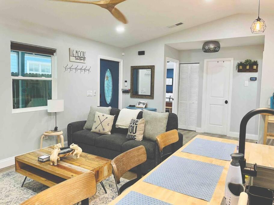 Photo of Livingroom in Lincolnville