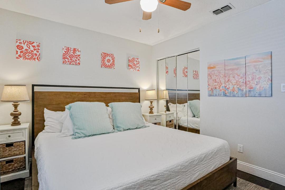 Photo of Bedroom in Seagrove Beach