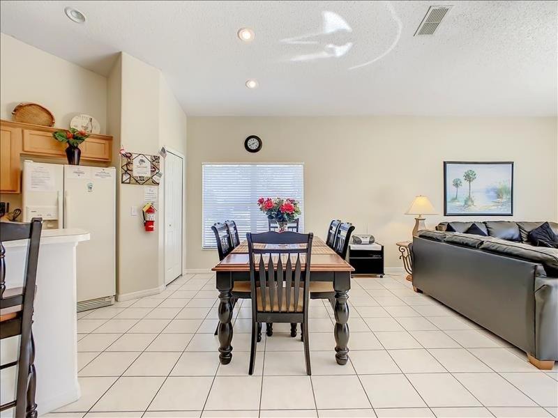 Photo of Livingroom in Four Corners