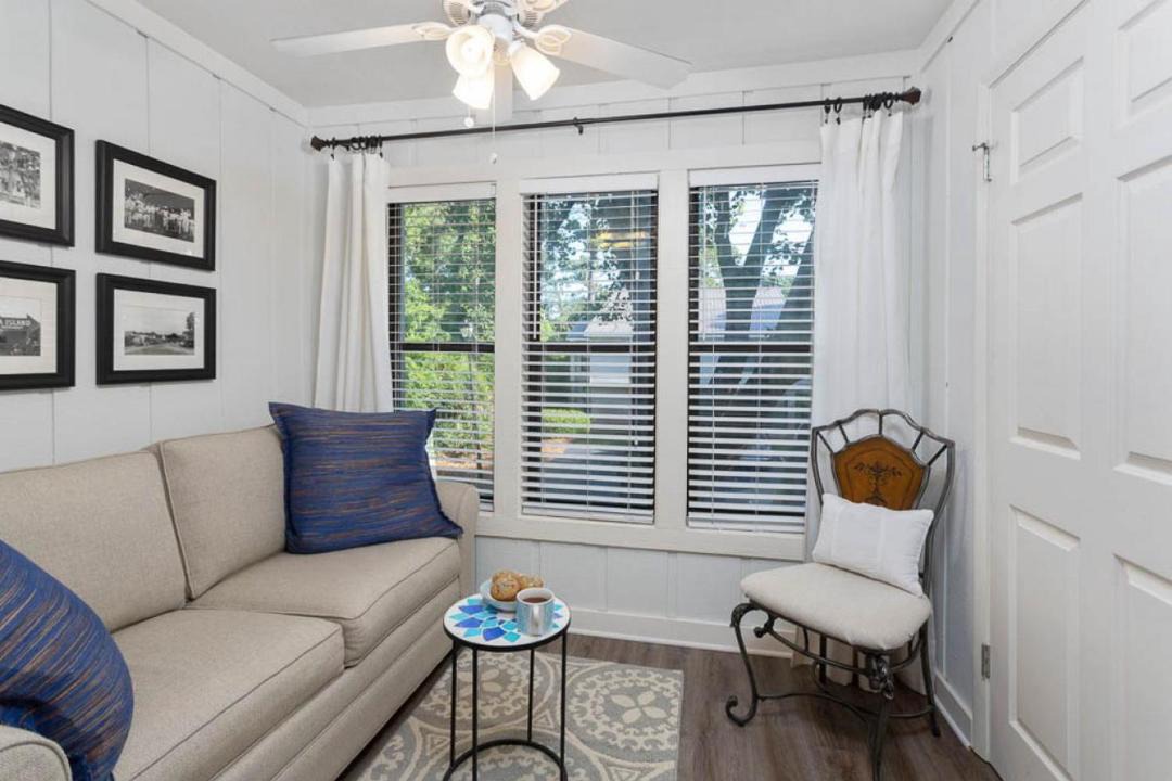 Photo of Livingroom in Saint Simons Heights