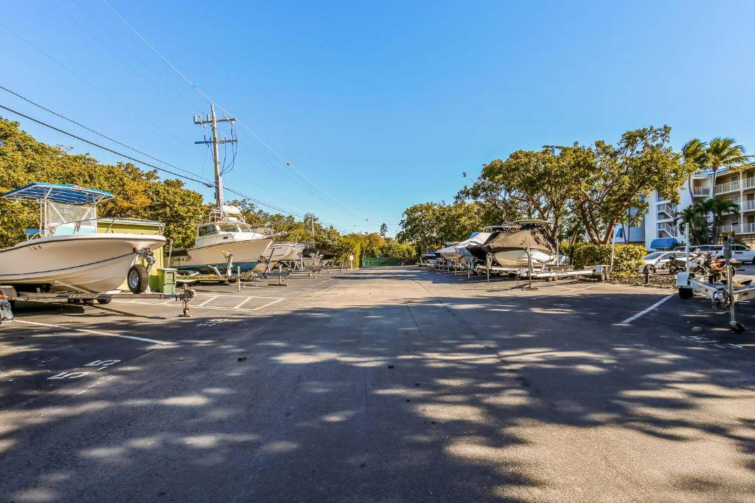 Photo of Others in Tavernier