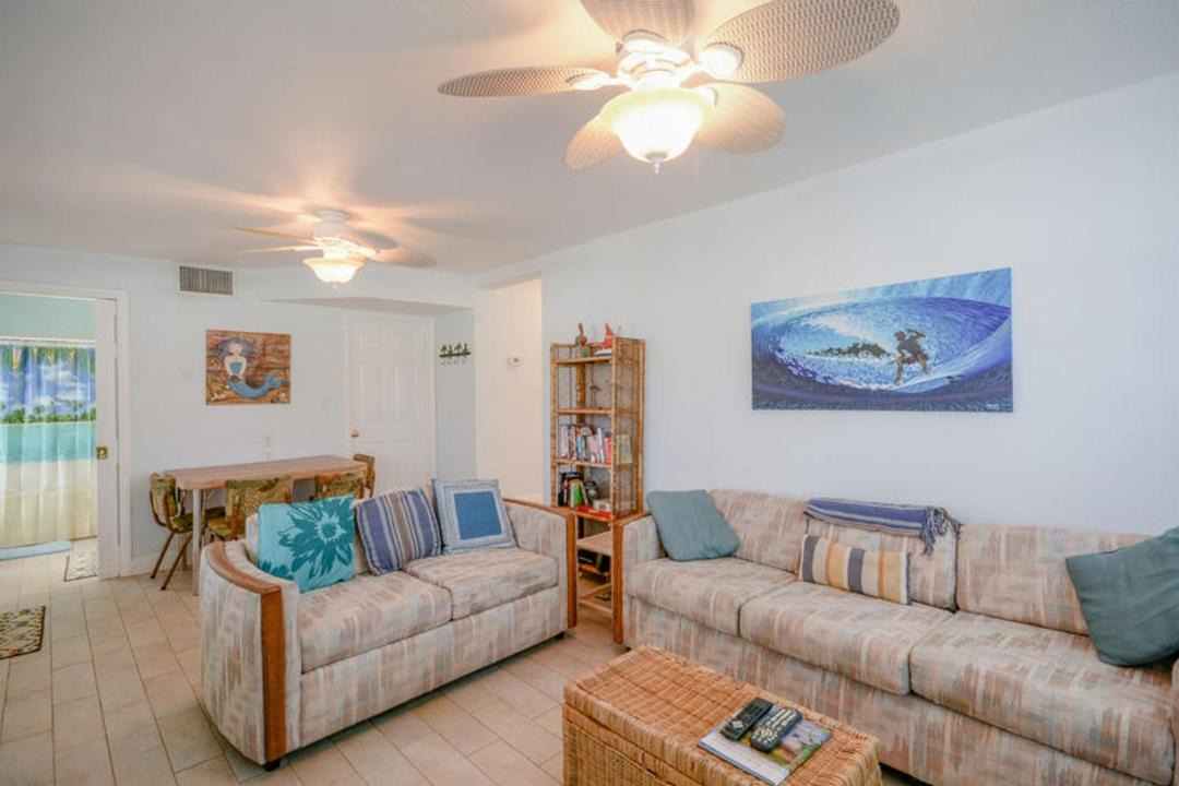 Photo of Livingroom in New Smyrna Beach