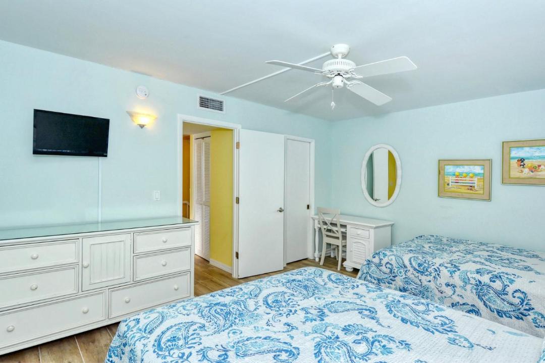 Photo of Bedroom in Longboat Key