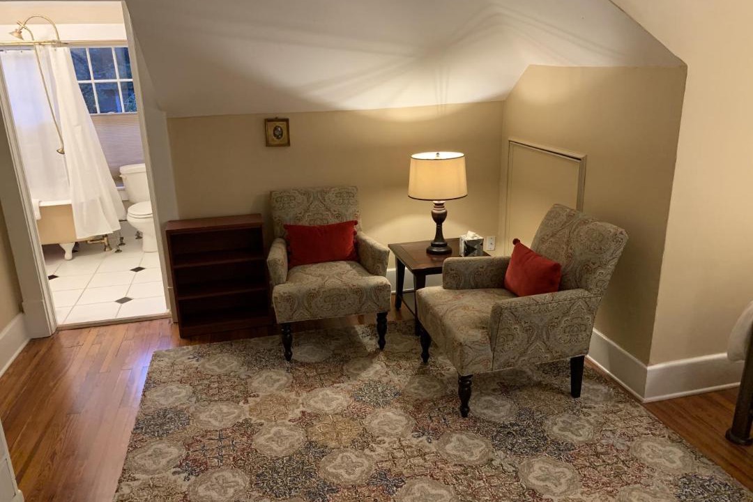 Photo of Livingroom in Historic Old Northeast
