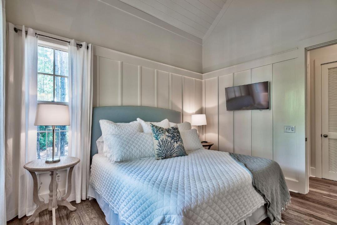 Photo of Bedroom in Forest District