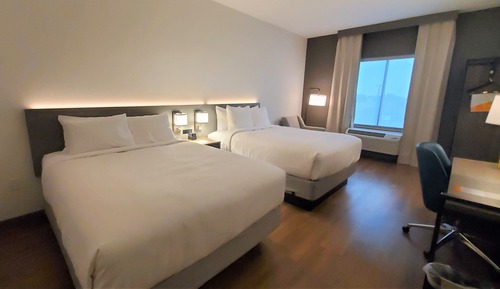 Room, 2 Queen Beds, Accessible, Non Smoking (Accessible Tub)