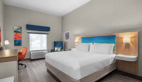 Standard Room, 1 King Bed