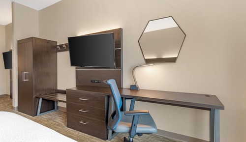 Suite, 1 King Bed, Non Smoking