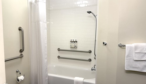 Studio Suite, 1 Queen Bed (Accessible Tub)