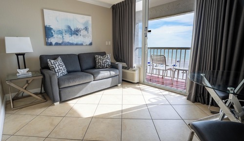 Studio, One Queen and One Sofa Bed, Beachfront