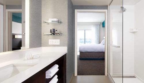 Studio, 1 King Bed, Non Smoking (Hearing Accessible)