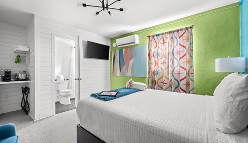 Studio, Resort View (Felicia Dee)