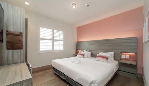 Standard Suite, 1 King Bed (Self check-in)