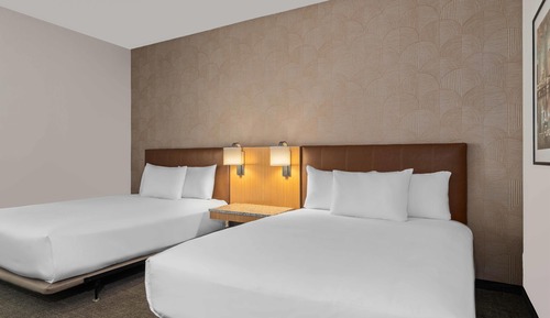 Room, 2 Queen Beds, Accessible Bathtub (Upper Floor, Tub)