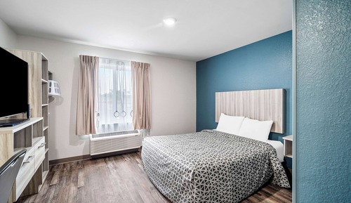 Queen Suite