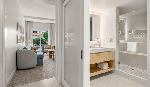 Suite, 1 King Bed (Villa)