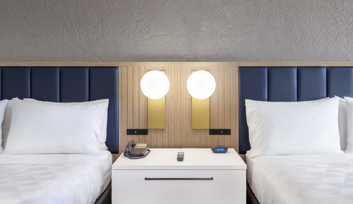 Standard Room, 2 Queen Beds, Accessible (Roll in Shower)