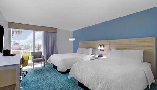 Room, 2 Queen Beds (1st Floor, Limited View)