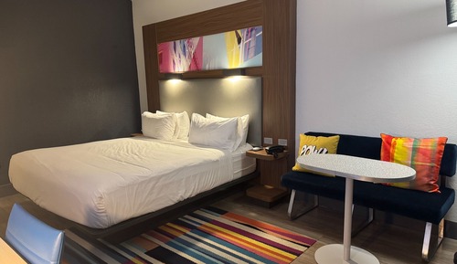 Suite, 1 King Bed