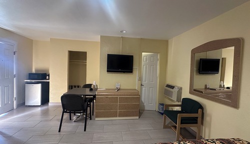 Room, 2 Queen Beds, Non Smoking