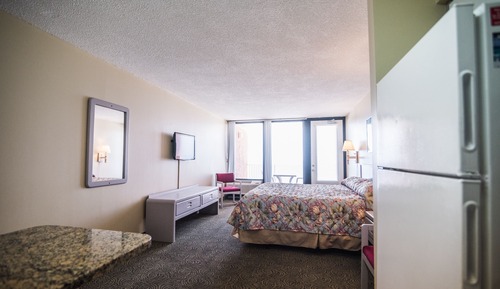 Studio, 1 King Bed with Sofa bed, Balcony, Beach View