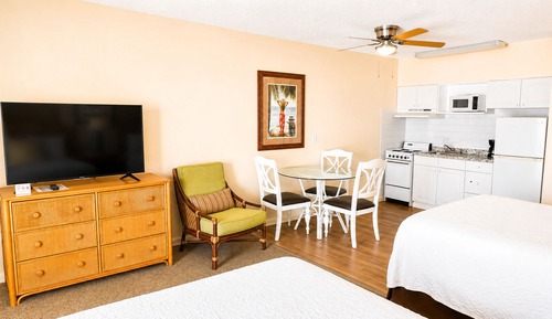 Room, 2 Queen Beds, Non Smoking, Beach View