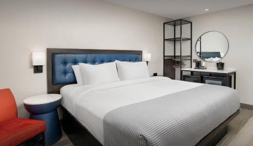 King Room - Accessible/Non-Smoking