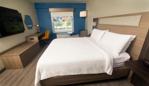 Standard King Room