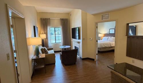 Two-Bedroom Suite with One King Bed and Two Queen Beds