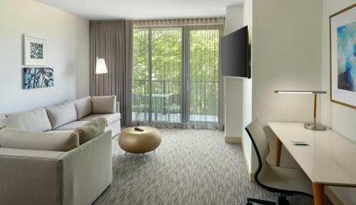 King Suite with Sofa Bed and River View