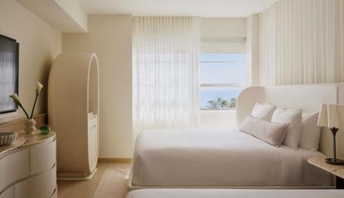 Partial Ocean View King Suite