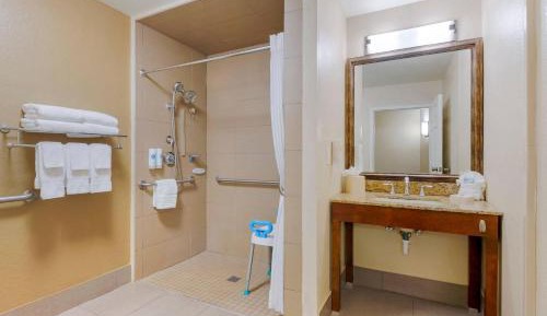 Suite with Two Queen Beds - Accessible/Non-Smoking