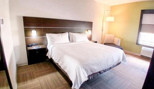 Standard King Room