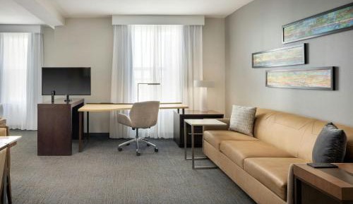 Studio King Room with Sofa Bed and Roll-In Shower - Mobility/Hearing Accessible