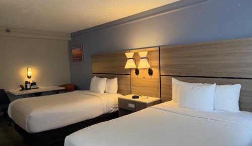 Double Room with Two Double Beds - Disability Access