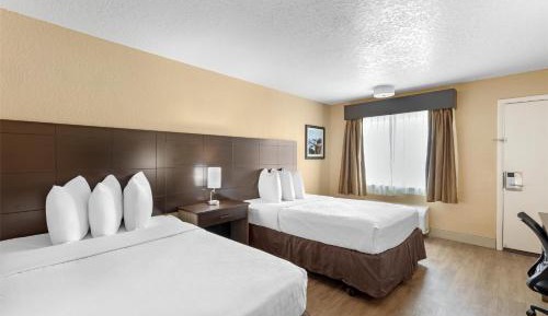 Suite with Two Double Beds - Non-Smoking