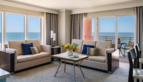 Two-Bedroom Suite with Kitchen and Ocean View