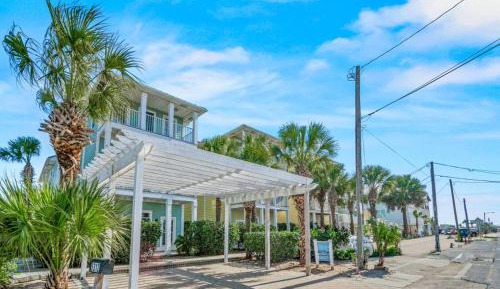 Three-Bedroom Vacation Home 