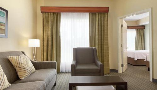 One-Bedroom Double Suite - Non-Smoking