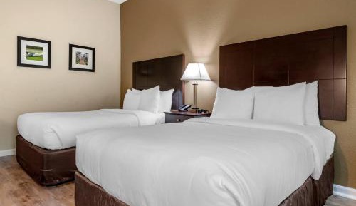 Queen Suite with Two Queen Beds and Sofa Bed