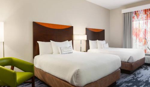 Queen Room with Two Queen Beds - Hearing Accessible