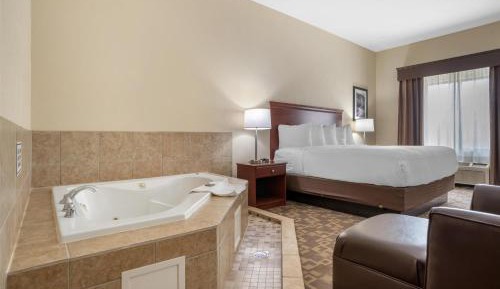King Room with Whirlpool - Non-Smoking