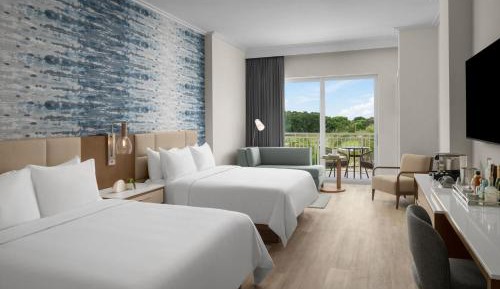 Queen Room with Two Queen Beds and Resort View