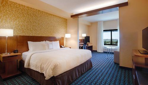 King Suite with Water View and Sofa Bed - Hearing Accessible
