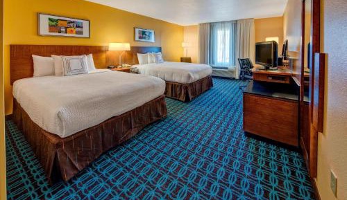 Queen Room with Two Queen Beds and Bathtub - Mobility Access/Hearing Accessible